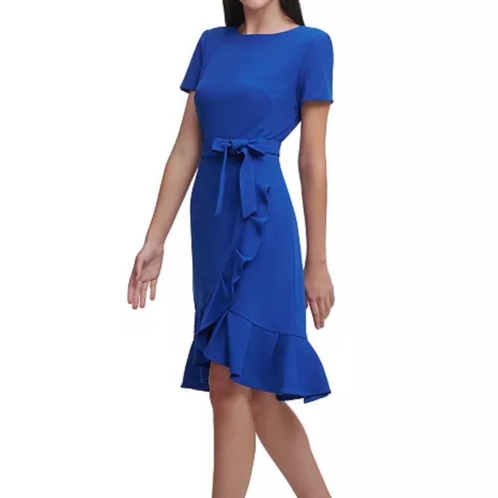 Burgundy Short sleeve crew neck ruffle tulip hem belted dress